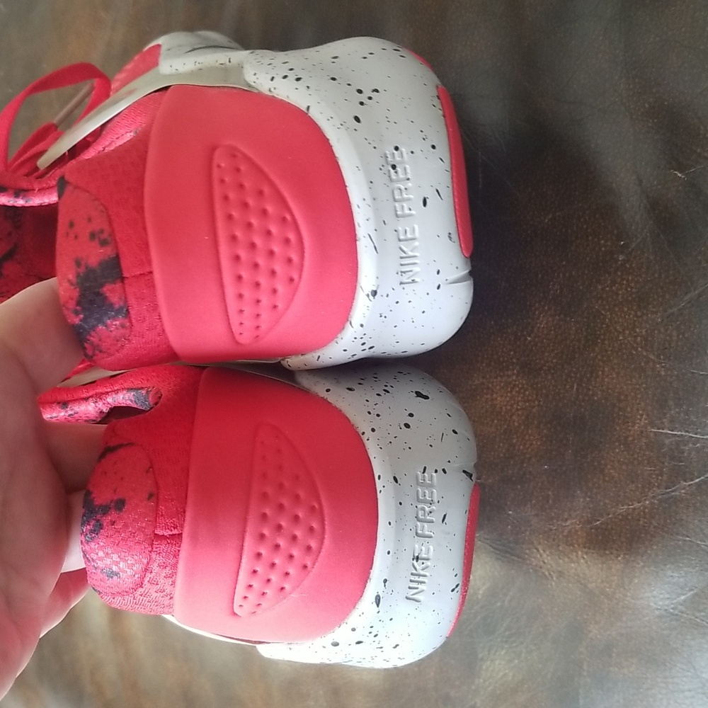 Nike Free Run Ohio State Buckeyes Running Shoes - Picture 4 of 10